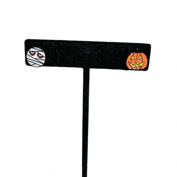 NWT 3 for $20 Halloween Fashion Stud Earrings “you pick 3” - Picture 1 of 4
